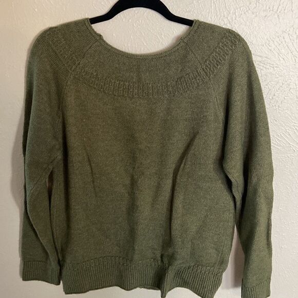Sweater Small size NWT - Picture 5 of 12